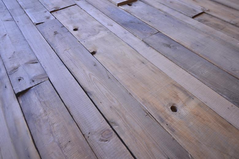 Antique Barnwood Smooth (Heavy to Browns) a