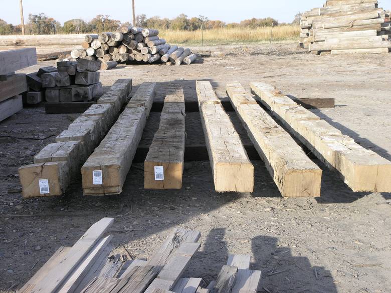 32-34' H-H Timbers / Hand-Hewn Timbers (big and long)