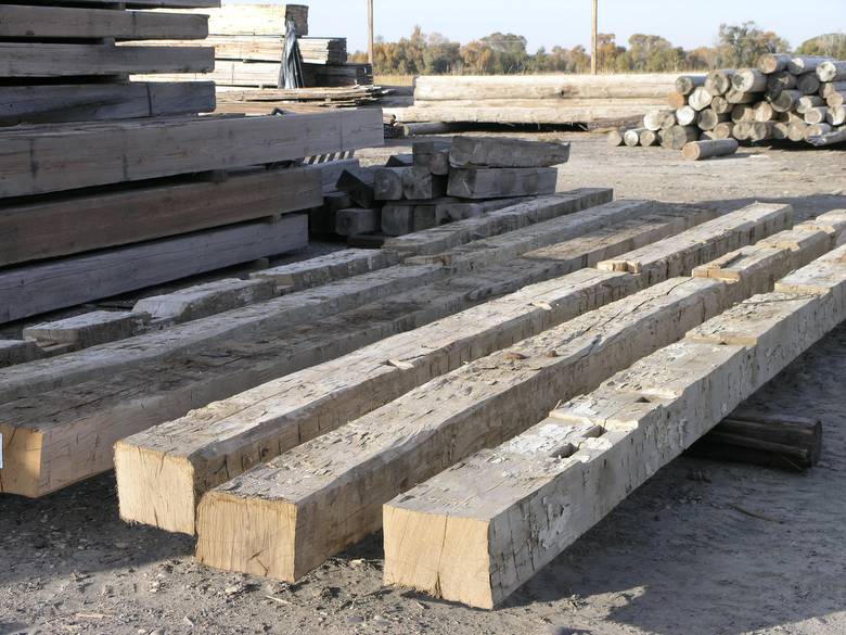 Hand-Hewn Timbers (32-34' long) / Hand-Hewn Timbers (big and long)