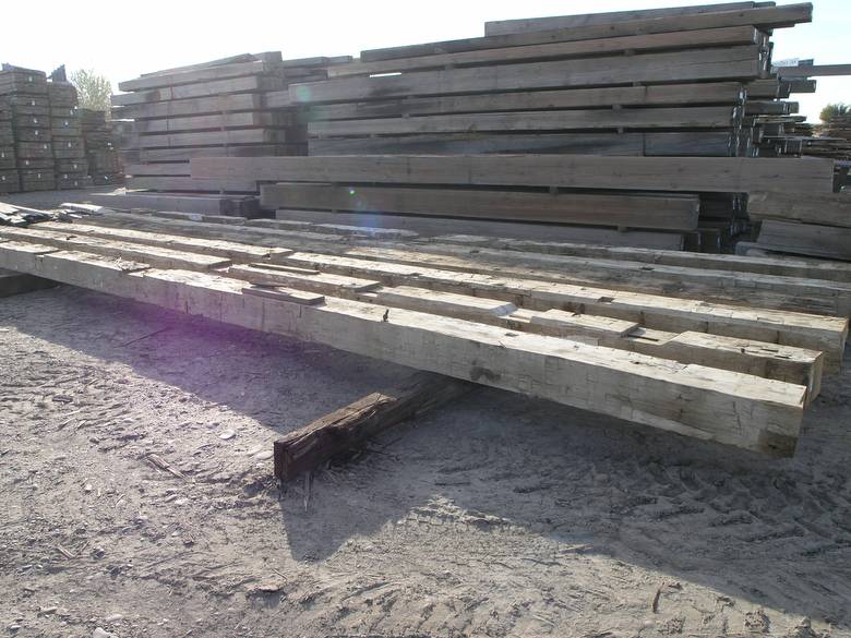 Hand-Hewn Timbers (32-34' long) / Hand-Hewn Timbers (big and long)