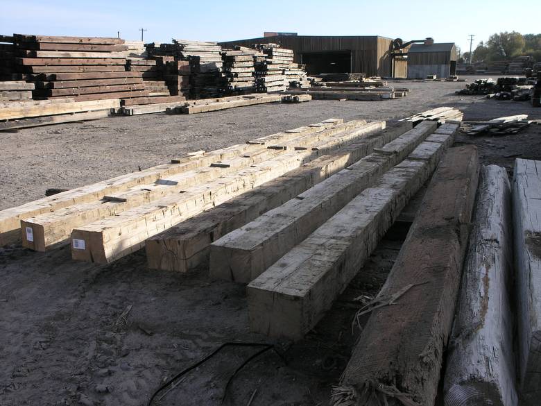 Hand-Hewn Timbers (32-34' long) / Hand-Hewn Timbers (big and long)