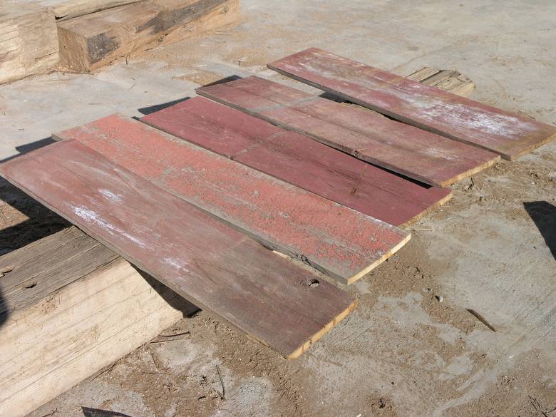 Faded Red Barnwood / 1x12 x 4