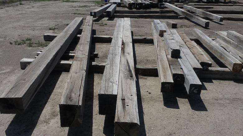 4 timbers on left are 8x10s