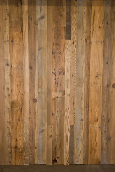 Blackfoot Siding Wall--Smooth Barnwood with w-b texture