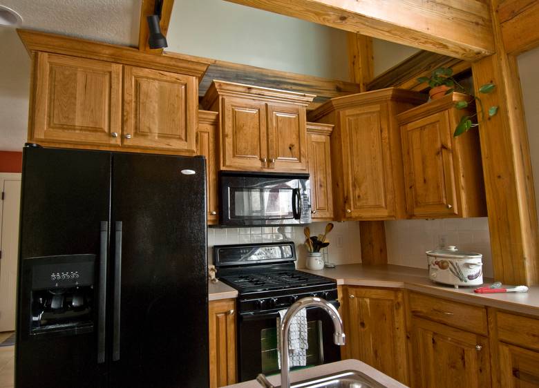 Rustic Cherry Kitchen Cabinets