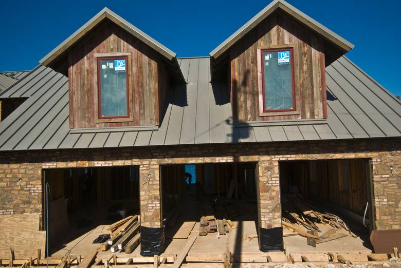 Red painted Barnwood (External Siding) / Exterior Siding (Red-Painted Barnwood)