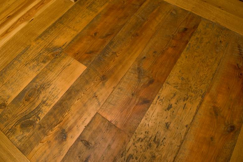 Barnwood T & G Skip-Planed Floor / Barnwood T & G Flooring (Skip-Planed)